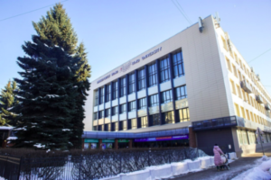 Суд отказал студенту ИТМО в иске к Рособрнадзору. Факультет среднего профессионального образования лишится временной аккредитации