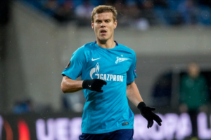 «Мнение игрока приравнивается к нулю»: Кокорин отказался переходить в «Сочи», и его перевели в «Зенит-2». Что об этом говорят журналисты, футболисты и он сам
