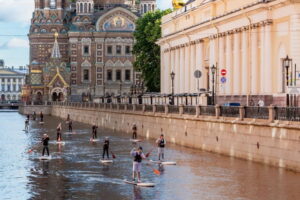 Можно ли купаться в эти выходные? Когда в Петербурге похолодает и повторится ли прошлогодняя жара? Спросили у главного синоптика города