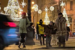 Гид по новогодней ночи. Что известно о празднике на Дворцовой и работе общественного транспорта