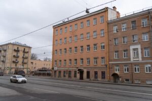 Школу Ольги Берггольц вернули в список зданий с признаками объектов культурного наследия