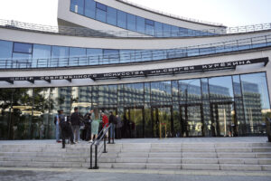 Центр Сергея Курехина вернулся в бывший кинотеатр «Прибой» после 9-летней реконструкции. Вот как устроен культурный кластер