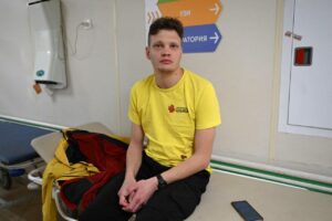 «Давайте ему колеса прострелим». Врача Сергея Иевкова избил росгвардеец при госпитализации бездомного пациента — как это было