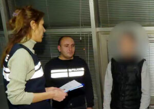 16-летнего парня арестовали по обвинению в грабеже продуктового